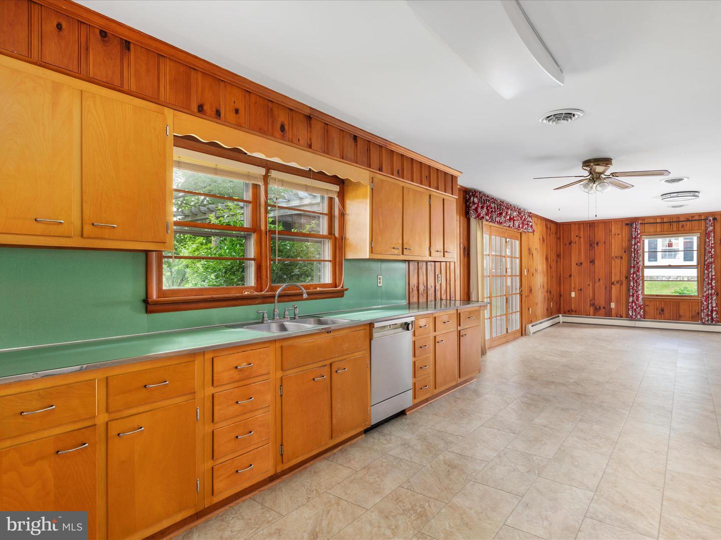 1793 N HAYFIELD RD, WINCHESTER, Virginia 22603, 3 Bedrooms Bedrooms, ,2 BathroomsBathrooms,Residential,For sale,1793 N HAYFIELD RD,VAFV2034138 MLS # VAFV2034138