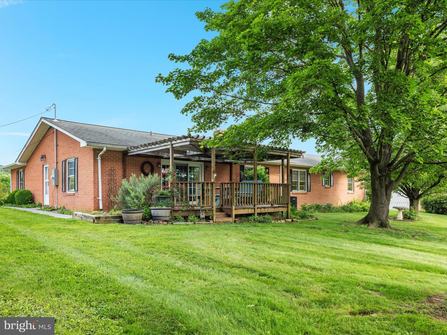 1793 N HAYFIELD RD, WINCHESTER, Virginia 22603, 3 Bedrooms Bedrooms, ,2 BathroomsBathrooms,Residential,For sale,1793 N HAYFIELD RD,VAFV2034138 MLS # VAFV2034138