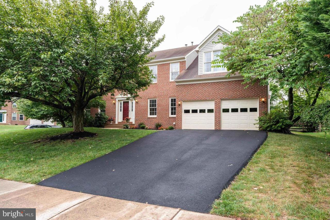 9310 SAFFRON HILL CT, MANASSAS, Virginia 20110, 4 Bedrooms Bedrooms, ,2 BathroomsBathrooms,Residential,For sale,9310 SAFFRON HILL CT,VAMN2008362 MLS # VAMN2008362
