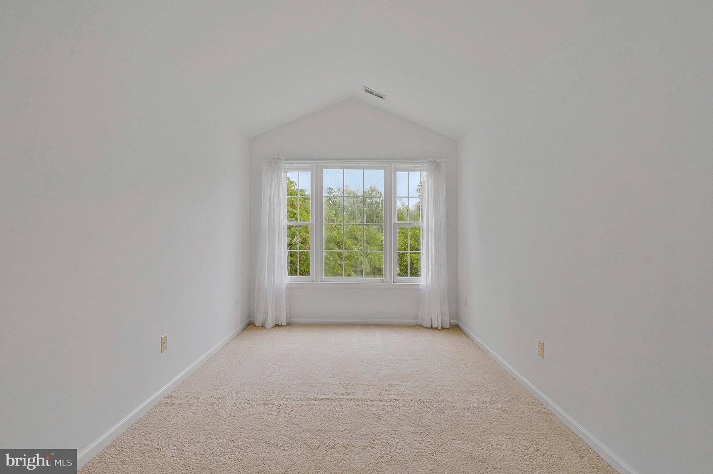 9310 SAFFRON HILL CT, MANASSAS, Virginia 20110, 4 Bedrooms Bedrooms, ,2 BathroomsBathrooms,Residential,For sale,9310 SAFFRON HILL CT,VAMN2008362 MLS # VAMN2008362