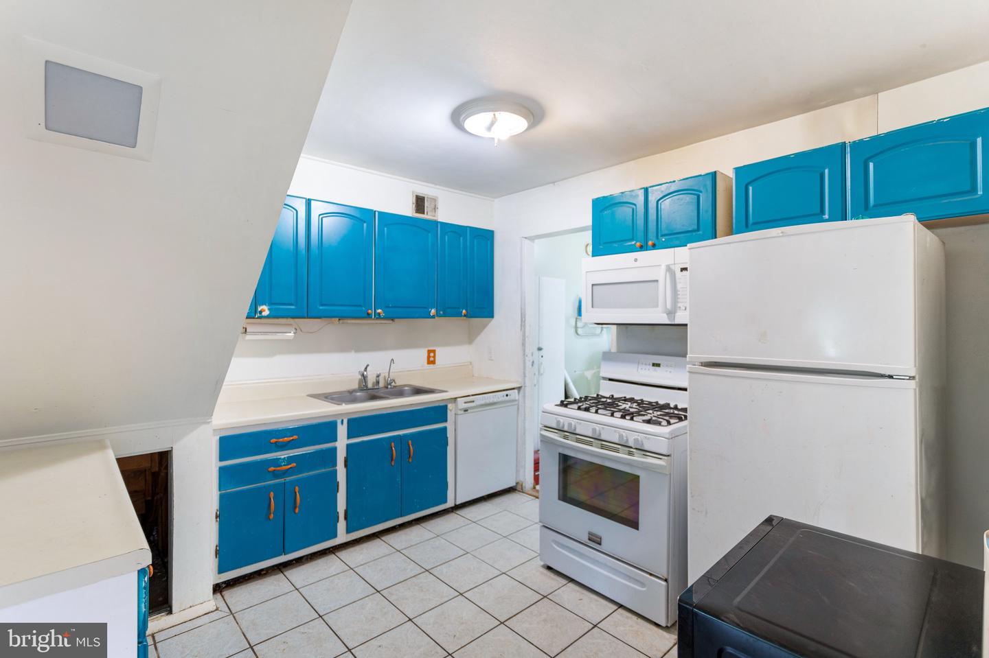 135 CABBEL DR, MANASSAS PARK, Virginia 20111, 3 Bedrooms Bedrooms, ,2 BathroomsBathrooms,Residential,For sale,135 CABBEL DR,VAMP2003050 MLS # VAMP2003050
