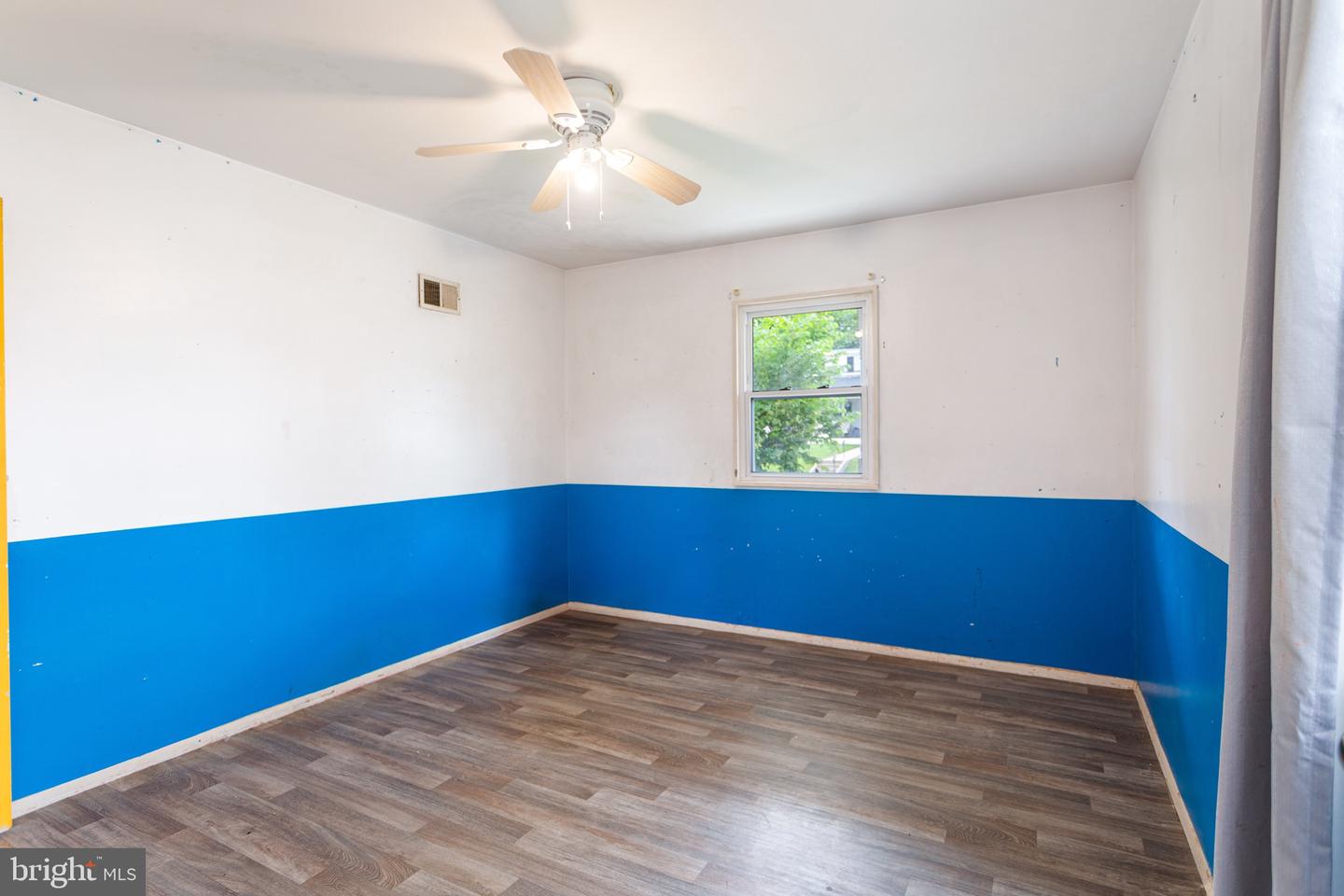 135 CABBEL DR, MANASSAS PARK, Virginia 20111, 3 Bedrooms Bedrooms, ,2 BathroomsBathrooms,Residential,For sale,135 CABBEL DR,VAMP2003050 MLS # VAMP2003050