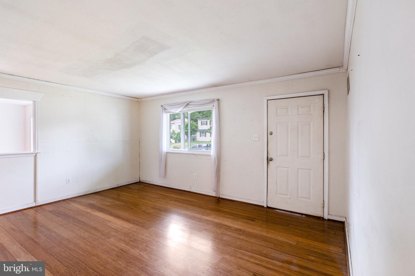 135 CABBEL DR, MANASSAS PARK, Virginia 20111, 3 Bedrooms Bedrooms, ,2 BathroomsBathrooms,Residential,For sale,135 CABBEL DR,VAMP2003050 MLS # VAMP2003050