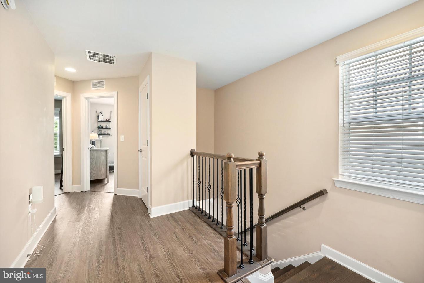 10744 HINTON WAY, MANASSAS, Virginia 20112, 3 Bedrooms Bedrooms, ,3 BathroomsBathrooms,Residential,For sale,10744 HINTON WAY,VAPW2095250 MLS # VAPW2095250