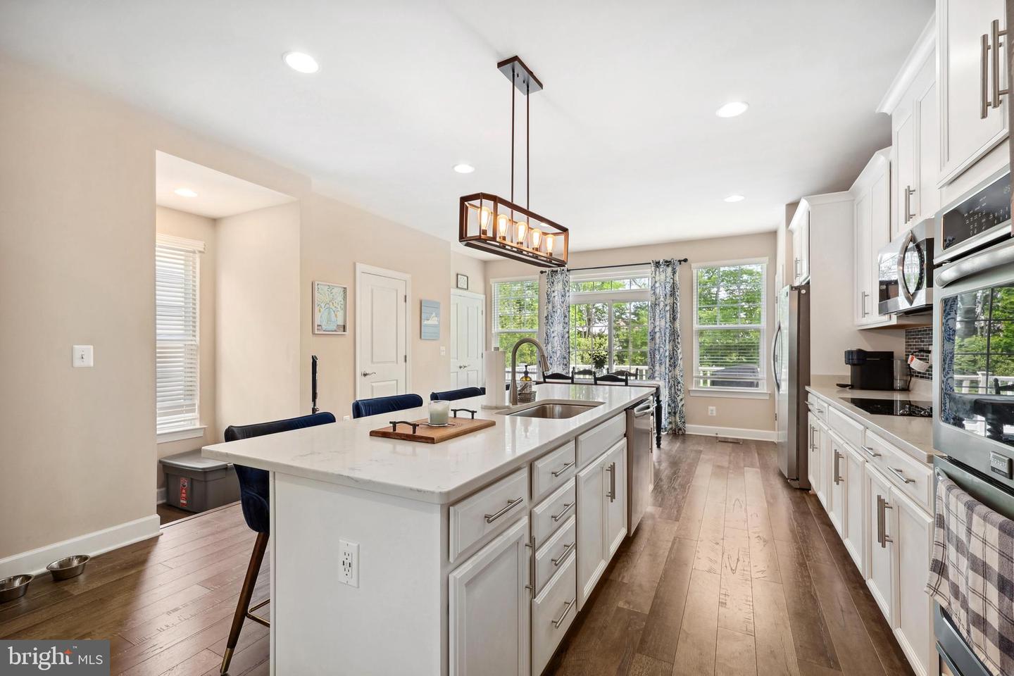 10744 HINTON WAY, MANASSAS, Virginia 20112, 3 Bedrooms Bedrooms, ,3 BathroomsBathrooms,Residential,For sale,10744 HINTON WAY,VAPW2095250 MLS # VAPW2095250