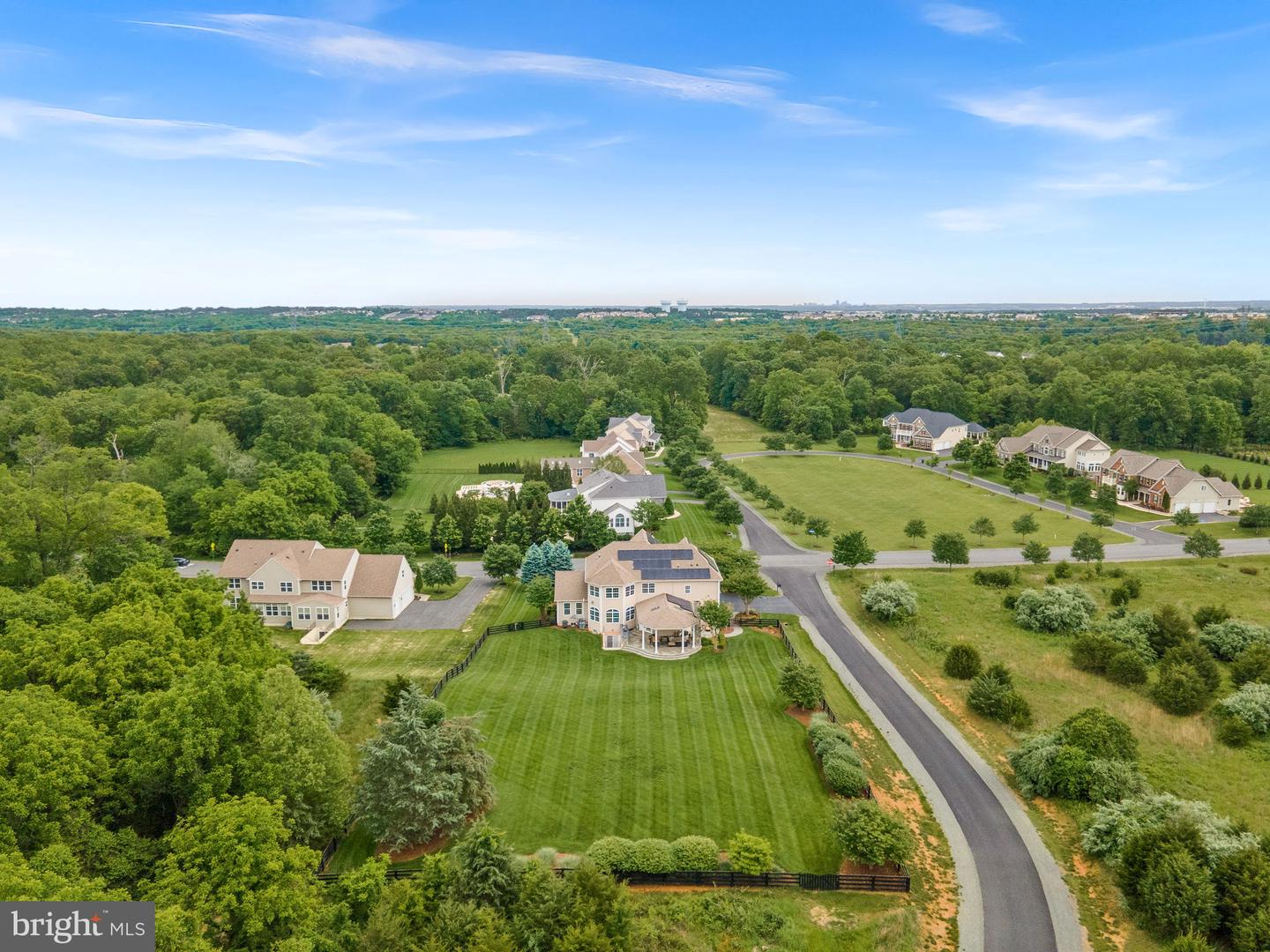 22415 CONSERVANCY DR, ASHBURN, Virginia 20148, 5 Bedrooms Bedrooms, ,4 BathroomsBathrooms,Residential,For sale,22415 CONSERVANCY DR,VALO2097734 MLS # VALO2097734