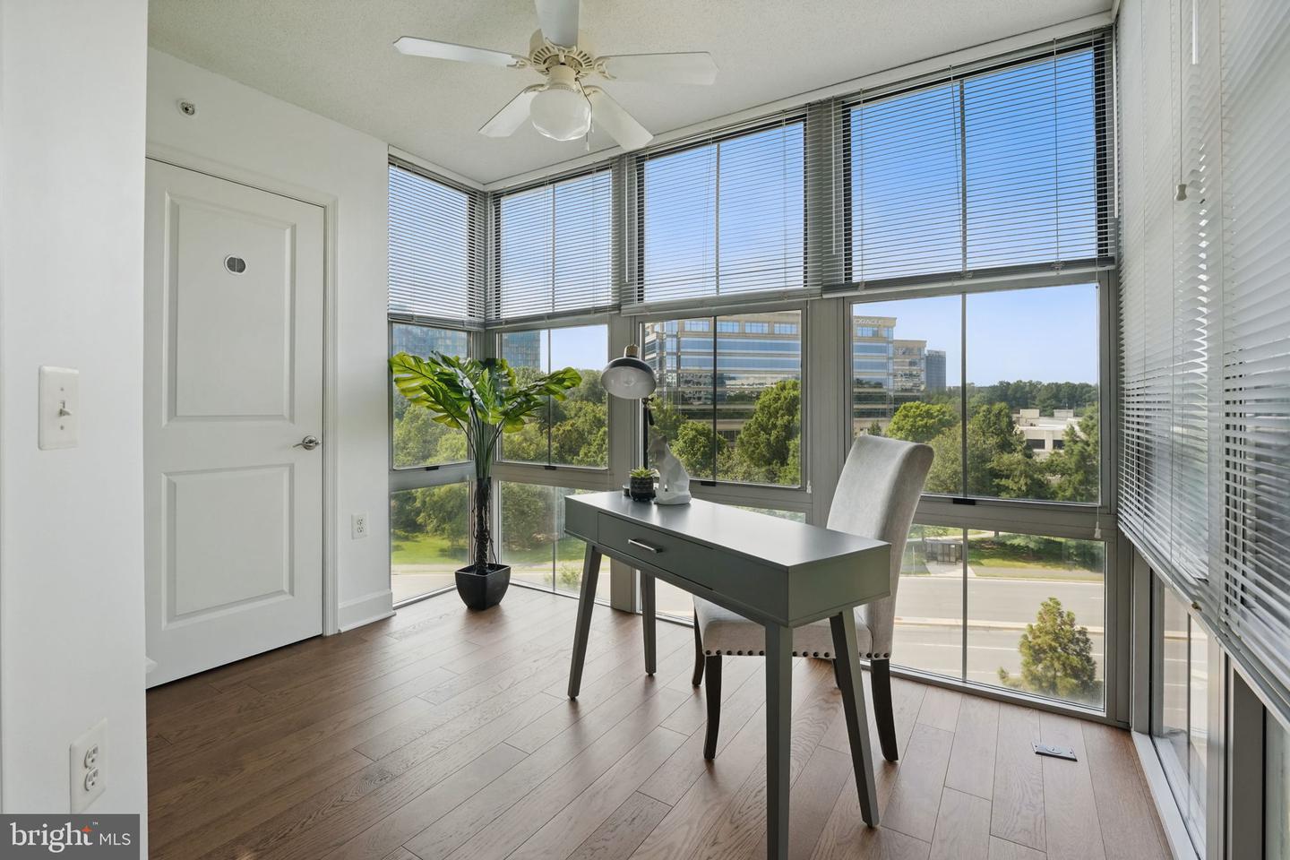 11800 SUNSET HILLS RD #717, RESTON, Virginia 20190, 2 Bedrooms Bedrooms, 5 Rooms Rooms,2 BathroomsBathrooms,Residential,For sale,11800 SUNSET HILLS RD #717,VAFX2243264 MLS # VAFX2243264