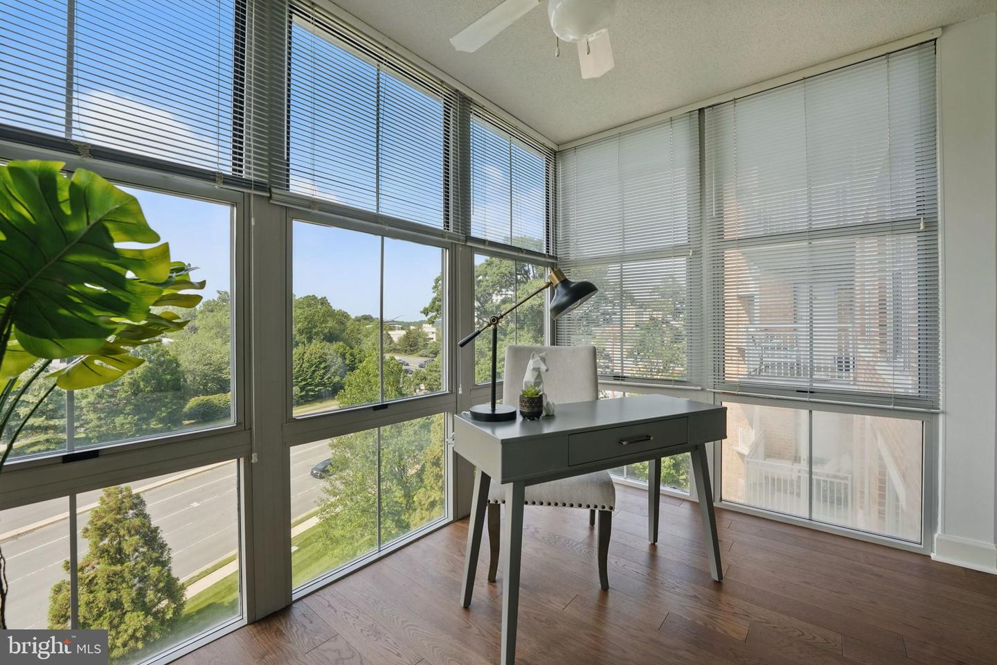 11800 SUNSET HILLS RD #717, RESTON, Virginia 20190, 2 Bedrooms Bedrooms, 5 Rooms Rooms,2 BathroomsBathrooms,Residential,For sale,11800 SUNSET HILLS RD #717,VAFX2243264 MLS # VAFX2243264