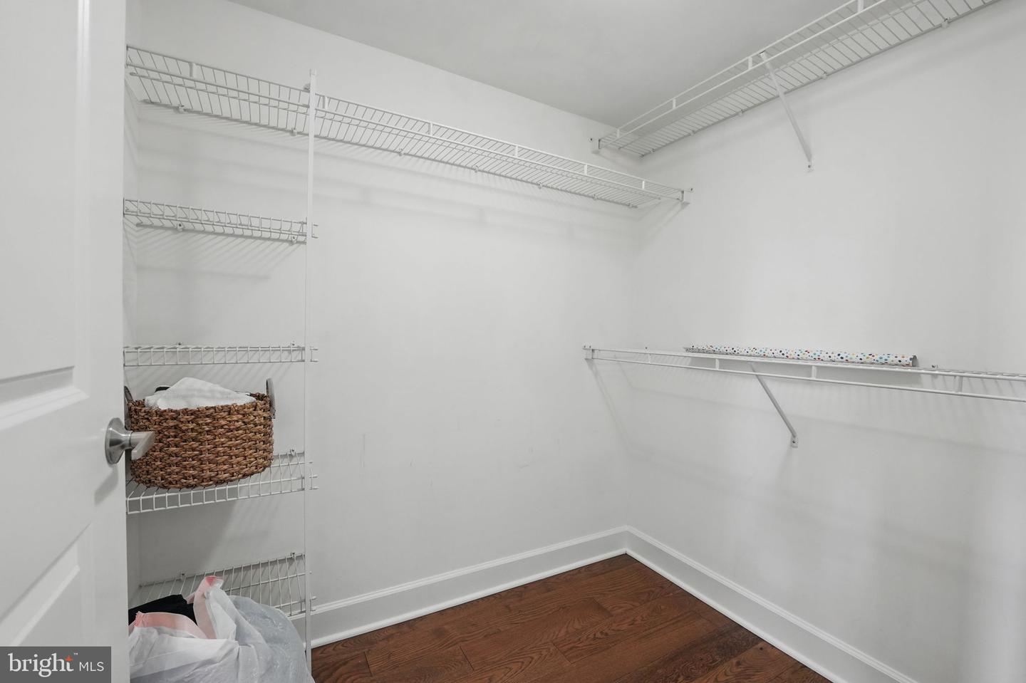 11800 SUNSET HILLS RD #717, RESTON, Virginia 20190, 2 Bedrooms Bedrooms, 5 Rooms Rooms,2 BathroomsBathrooms,Residential,For sale,11800 SUNSET HILLS RD #717,VAFX2243264 MLS # VAFX2243264