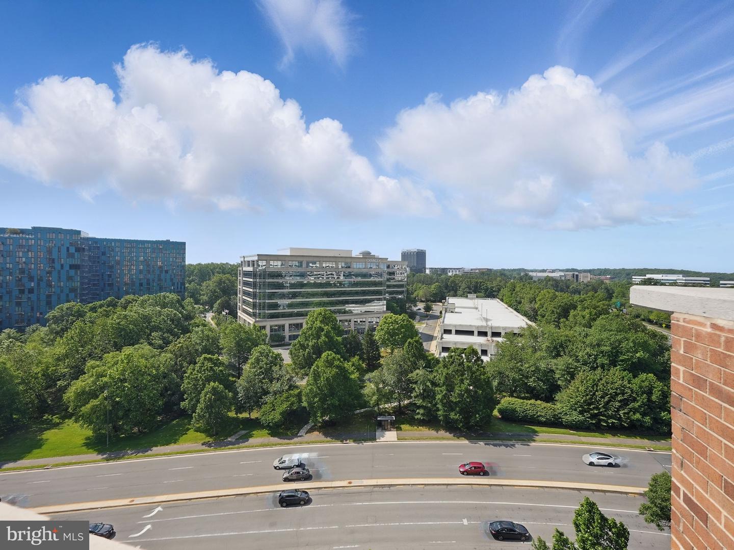 11800 SUNSET HILLS RD #717, RESTON, Virginia 20190, 2 Bedrooms Bedrooms, 5 Rooms Rooms,2 BathroomsBathrooms,Residential,For sale,11800 SUNSET HILLS RD #717,VAFX2243264 MLS # VAFX2243264