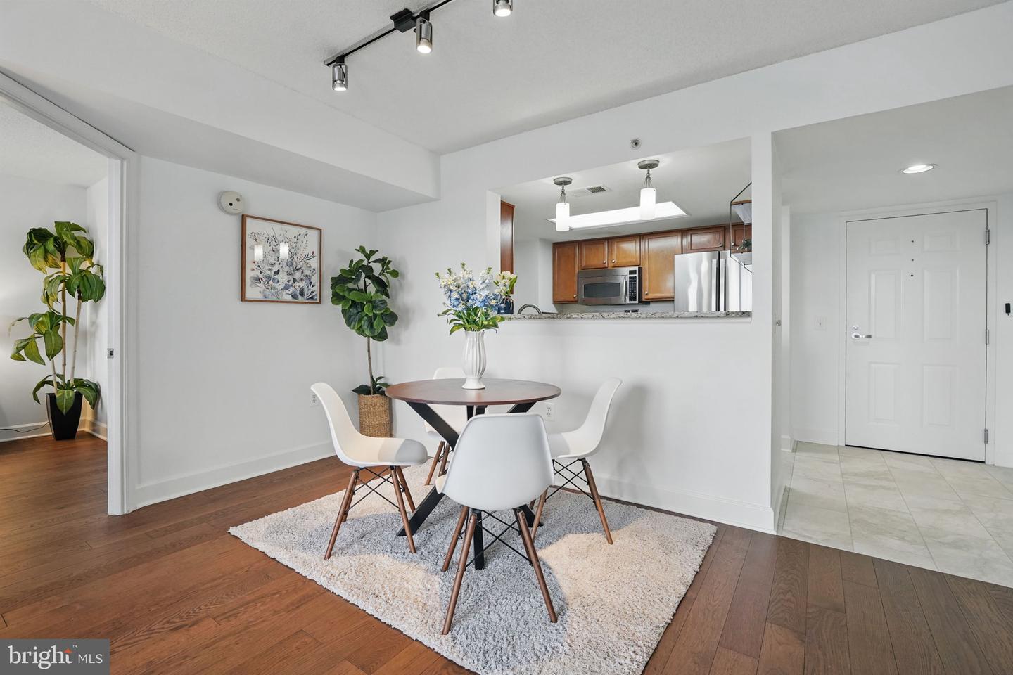 11800 SUNSET HILLS RD #717, RESTON, Virginia 20190, 2 Bedrooms Bedrooms, 5 Rooms Rooms,2 BathroomsBathrooms,Residential,For sale,11800 SUNSET HILLS RD #717,VAFX2243264 MLS # VAFX2243264