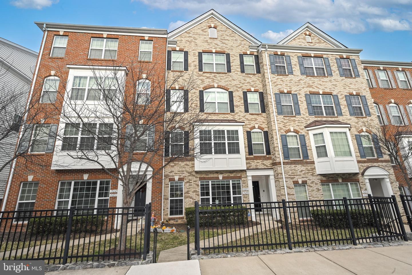 15255 LEICESTERSHIRE ST, WOODBRIDGE, Virginia 22191, 3 Bedrooms Bedrooms, ,2 BathroomsBathrooms,Residential,For sale,15255 LEICESTERSHIRE ST,VAPW2095608 MLS # VAPW2095608