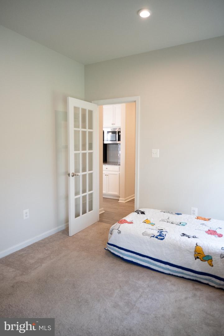 9220 SPLIT OAK DR, FREDERICKSBURG, Virginia 22407, 4 Bedrooms Bedrooms, ,3 BathroomsBathrooms,Residential,For sale,9220 SPLIT OAK DR,VASP2033484 MLS # VASP2033484
