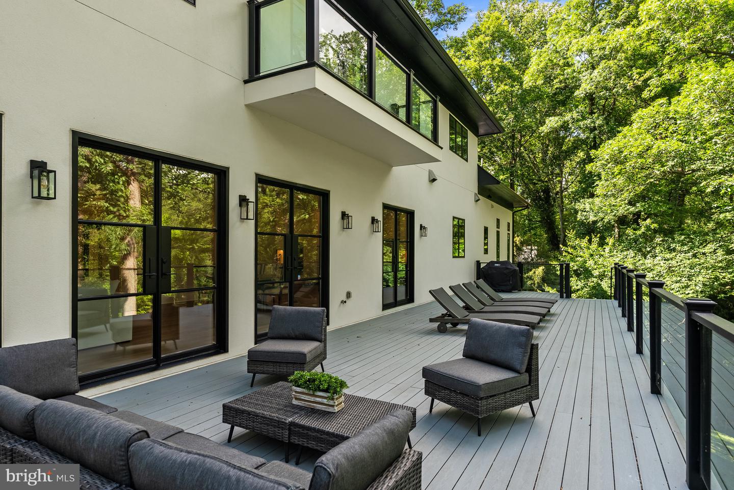 825 WHANN AVE, MCLEAN, Virginia 22101, 6 Bedrooms Bedrooms, ,6 BathroomsBathrooms,Residential,For sale,825 WHANN AVE,VAFX2243734 MLS # VAFX2243734