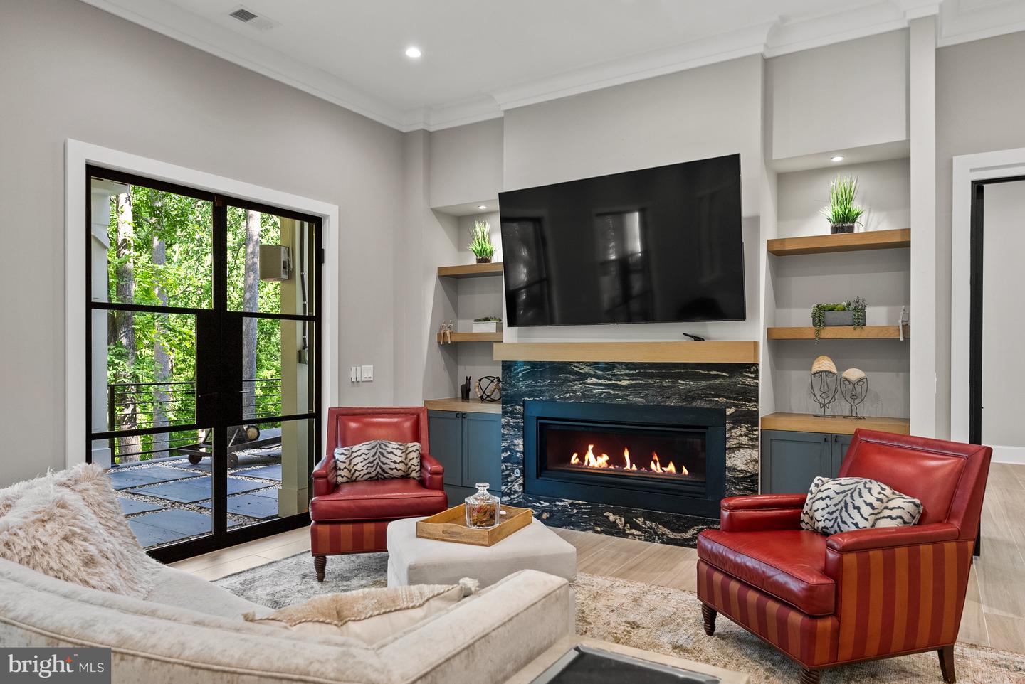 825 WHANN AVE, MCLEAN, Virginia 22101, 6 Bedrooms Bedrooms, ,6 BathroomsBathrooms,Residential,For sale,825 WHANN AVE,VAFX2243734 MLS # VAFX2243734