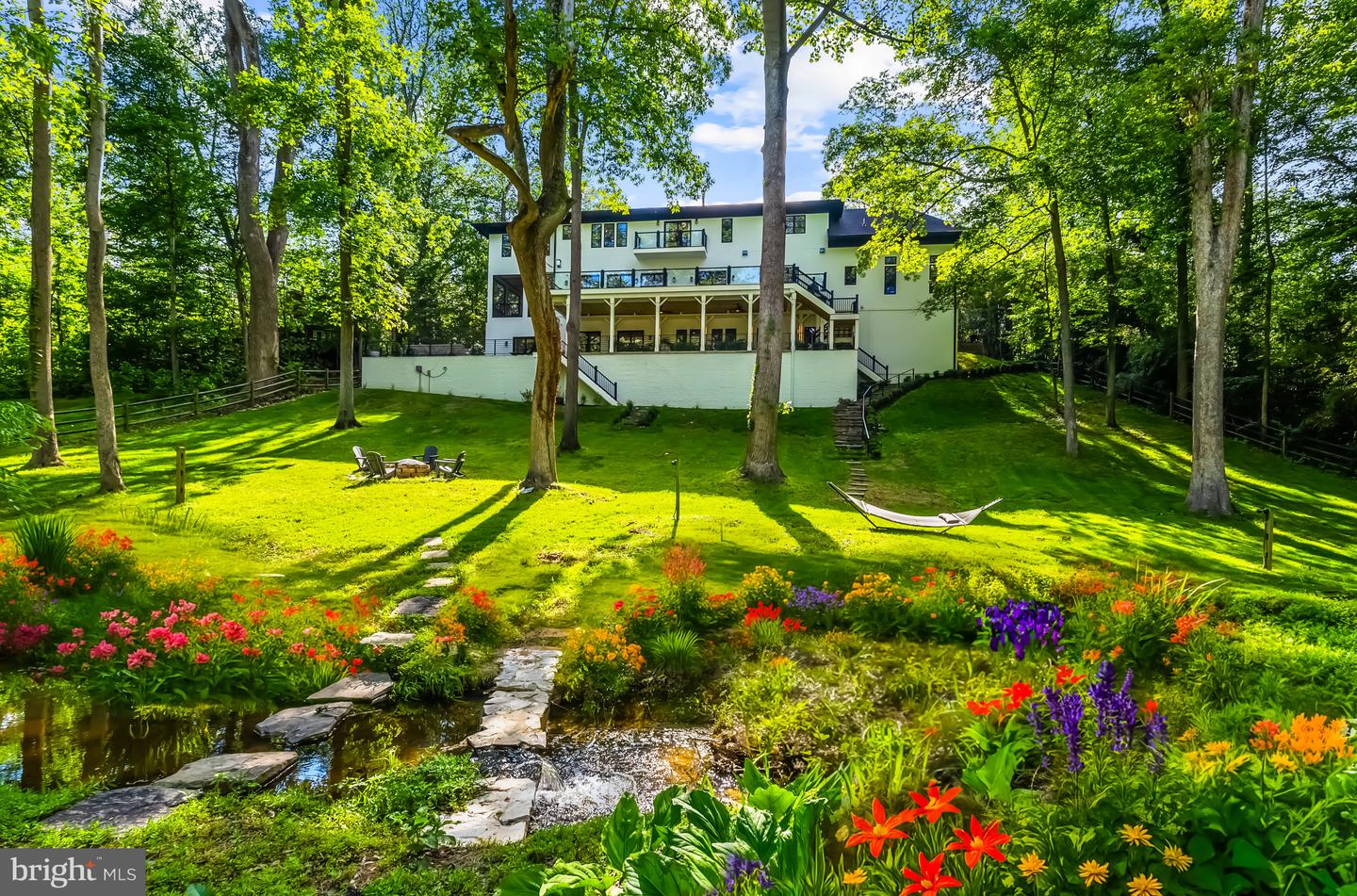 825 WHANN AVE, MCLEAN, Virginia 22101, 6 Bedrooms Bedrooms, ,6 BathroomsBathrooms,Residential,For sale,825 WHANN AVE,VAFX2243734 MLS # VAFX2243734
