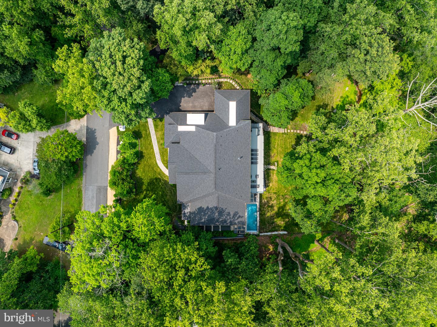 825 WHANN AVE, MCLEAN, Virginia 22101, 6 Bedrooms Bedrooms, ,6 BathroomsBathrooms,Residential,For sale,825 WHANN AVE,VAFX2243734 MLS # VAFX2243734