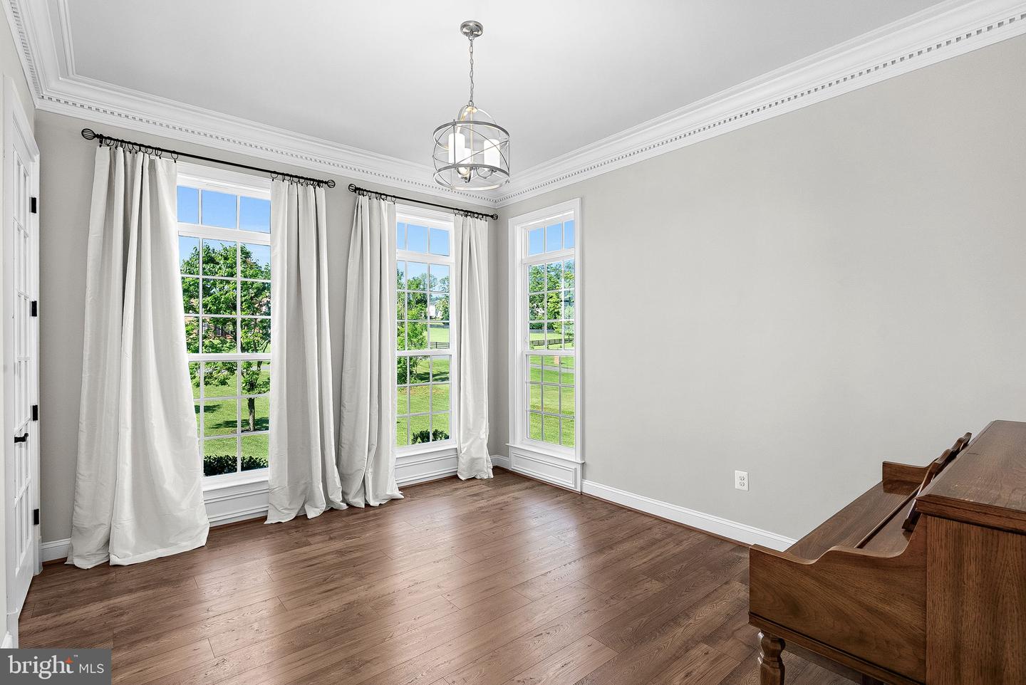 35446 GREYFRIAR DR, ROUND HILL, Virginia 20141, 5 Bedrooms Bedrooms, ,4 BathroomsBathrooms,Residential,For sale,35446 GREYFRIAR DR,VALO2098140 MLS # VALO2098140