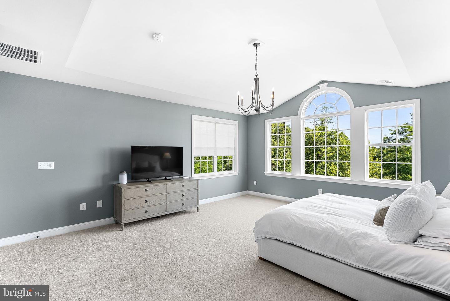 35446 GREYFRIAR DR, ROUND HILL, Virginia 20141, 5 Bedrooms Bedrooms, ,4 BathroomsBathrooms,Residential,For sale,35446 GREYFRIAR DR,VALO2098140 MLS # VALO2098140