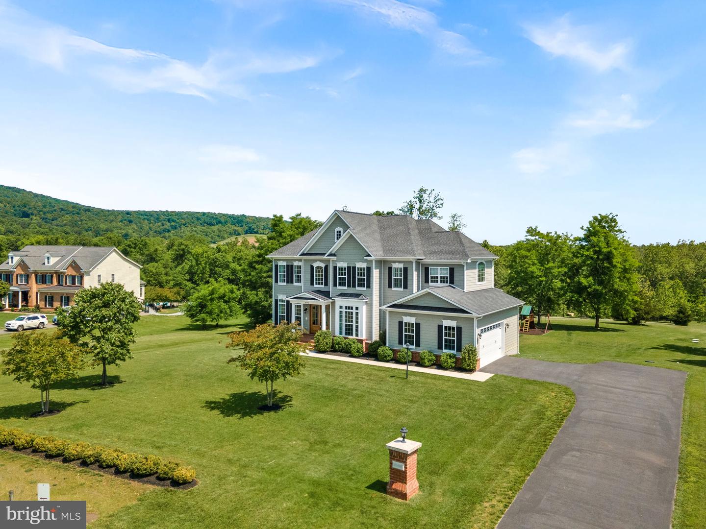 35446 GREYFRIAR DR, ROUND HILL, Virginia 20141, 5 Bedrooms Bedrooms, ,4 BathroomsBathrooms,Residential,For sale,35446 GREYFRIAR DR,VALO2098140 MLS # VALO2098140