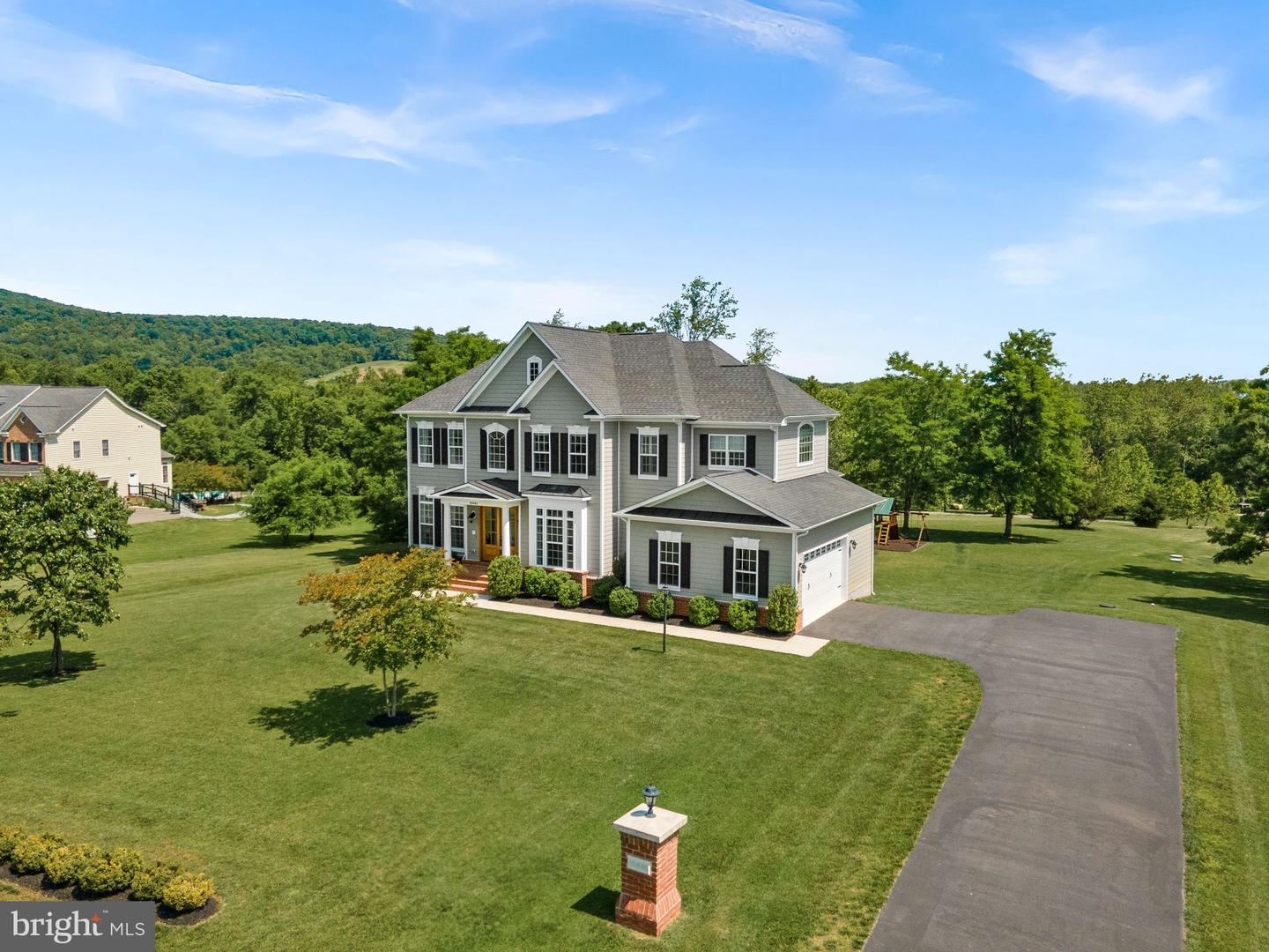35446 GREYFRIAR DR, ROUND HILL, Virginia 20141, 5 Bedrooms Bedrooms, ,4 BathroomsBathrooms,Residential,For sale,35446 GREYFRIAR DR,VALO2098140 MLS # VALO2098140