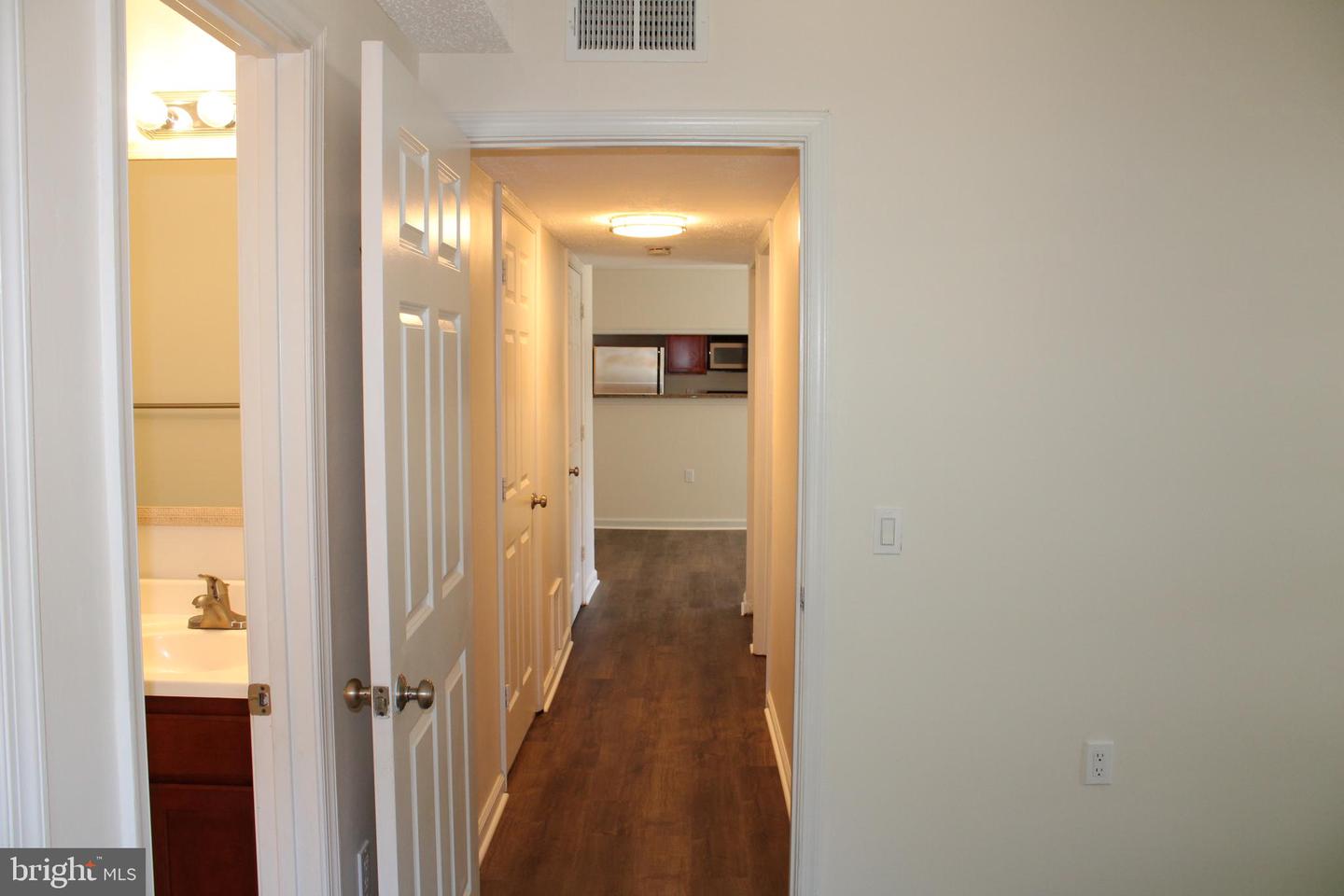 15524 HORSESHOE LN, WOODBRIDGE, Virginia 22191, 2 Bedrooms Bedrooms, ,1 BathroomBathrooms,Residential,For sale,15524 HORSESHOE LN,VAPW2095774 MLS # VAPW2095774
