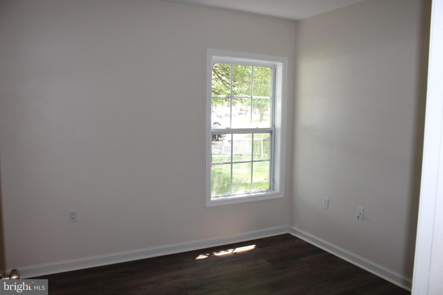 15524 HORSESHOE LN, WOODBRIDGE, Virginia 22191, 2 Bedrooms Bedrooms, ,1 BathroomBathrooms,Residential,For sale,15524 HORSESHOE LN,VAPW2095774 MLS # VAPW2095774