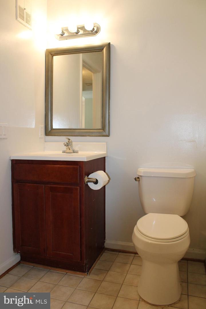15524 HORSESHOE LN, WOODBRIDGE, Virginia 22191, 2 Bedrooms Bedrooms, ,1 BathroomBathrooms,Residential,For sale,15524 HORSESHOE LN,VAPW2095774 MLS # VAPW2095774