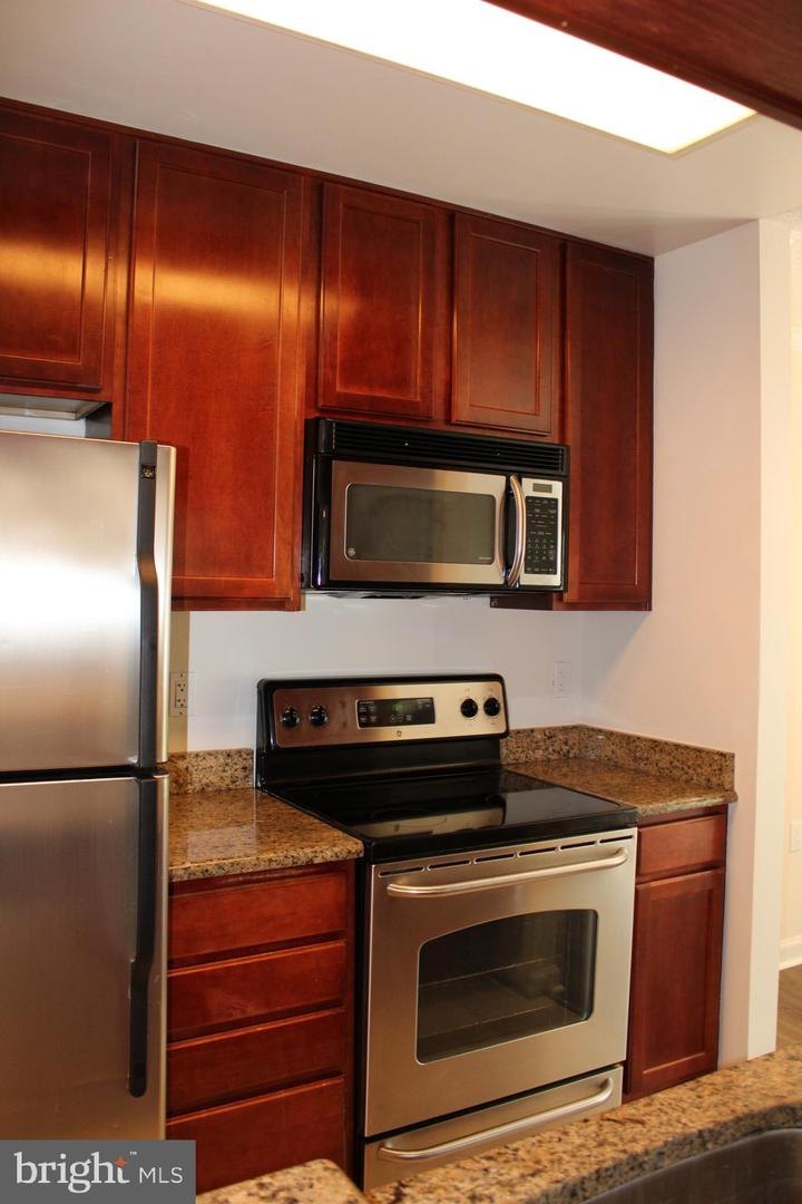 15524 HORSESHOE LN, WOODBRIDGE, Virginia 22191, 2 Bedrooms Bedrooms, ,1 BathroomBathrooms,Residential,For sale,15524 HORSESHOE LN,VAPW2095774 MLS # VAPW2095774