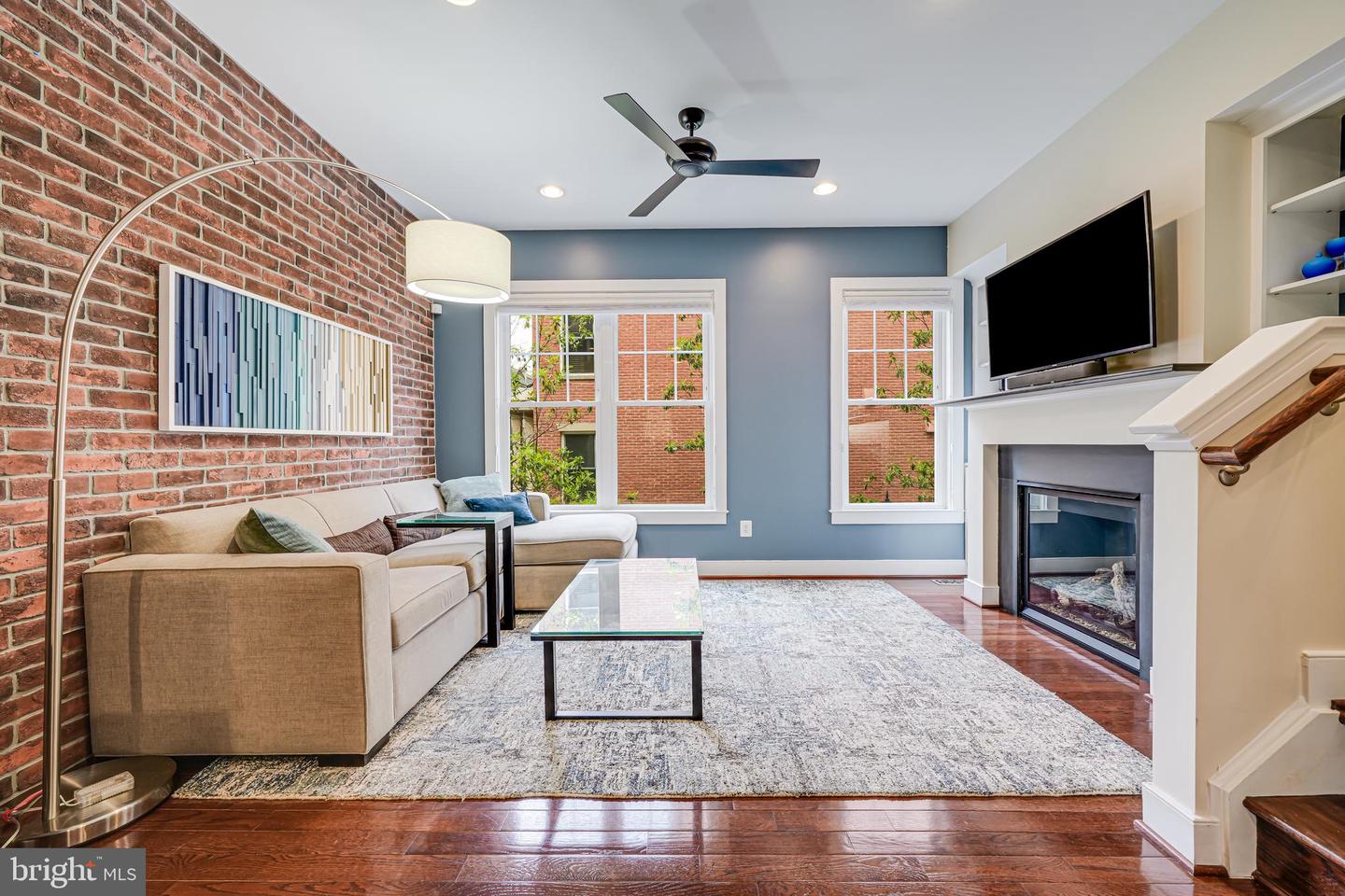 585 REGENT PL NE, WASHINGTON, District Of Columbia 20017, 3 Bedrooms Bedrooms, ,2 BathroomsBathrooms,Residential,For sale,585 REGENT PL NE,DCDC2203380 MLS # DCDC2203380