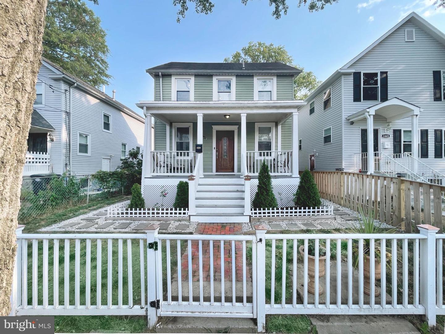 3009 OTIS ST NE, WASHINGTON, District Of Columbia 20018, 3 Bedrooms Bedrooms, ,3 BathroomsBathrooms,Residential,For sale,3009 OTIS ST NE,DCDC2203568 MLS # DCDC2203568
