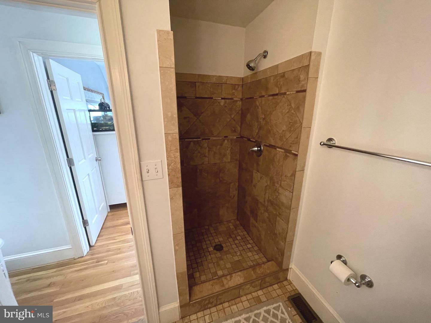 3009 OTIS ST NE, WASHINGTON, District Of Columbia 20018, 3 Bedrooms Bedrooms, ,3 BathroomsBathrooms,Residential,For sale,3009 OTIS ST NE,DCDC2203568 MLS # DCDC2203568