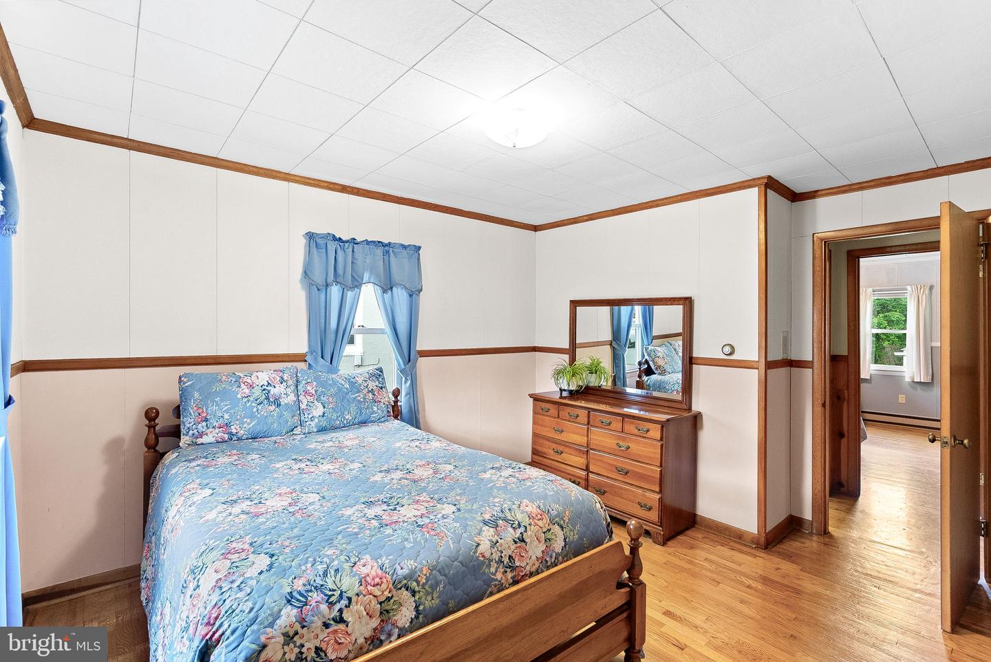 23 W FAIRFAX ST, BERRYVILLE, Virginia 22611, 3 Bedrooms Bedrooms, ,1 BathroomBathrooms,Residential,For sale,23 W FAIRFAX ST,VACL2003796 MLS # VACL2003796