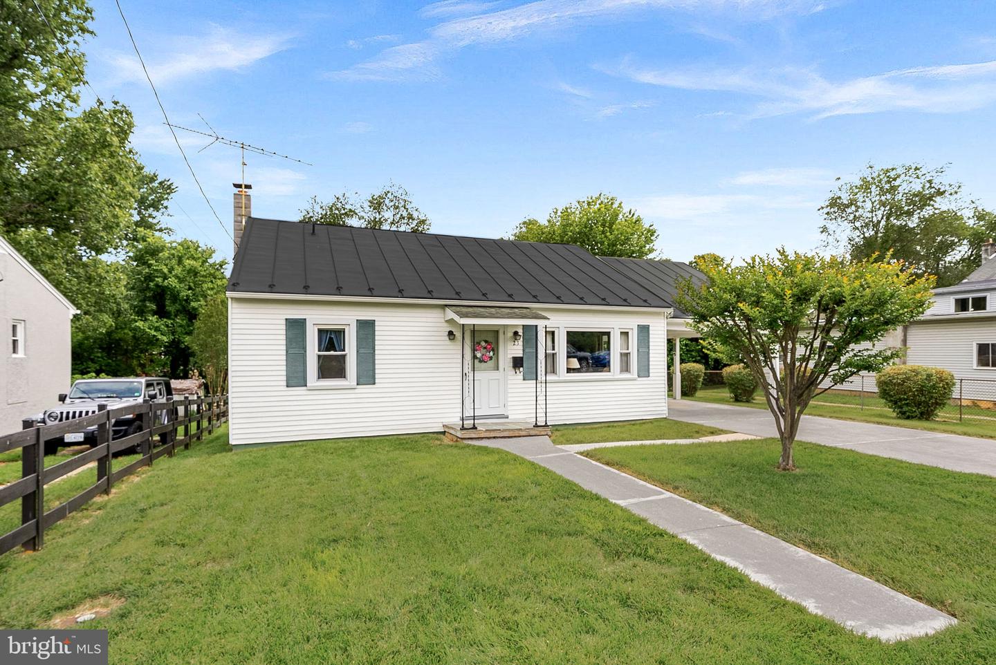 23 W FAIRFAX ST, BERRYVILLE, Virginia 22611, 3 Bedrooms Bedrooms, ,1 BathroomBathrooms,Residential,For sale,23 W FAIRFAX ST,VACL2003796 MLS # VACL2003796
