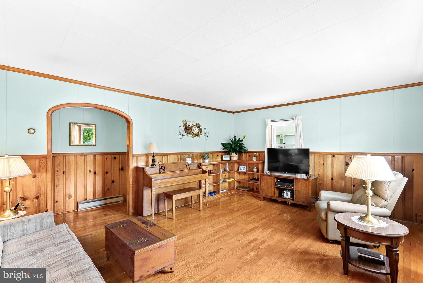 23 W FAIRFAX ST, BERRYVILLE, Virginia 22611, 3 Bedrooms Bedrooms, ,1 BathroomBathrooms,Residential,For sale,23 W FAIRFAX ST,VACL2003796 MLS # VACL2003796