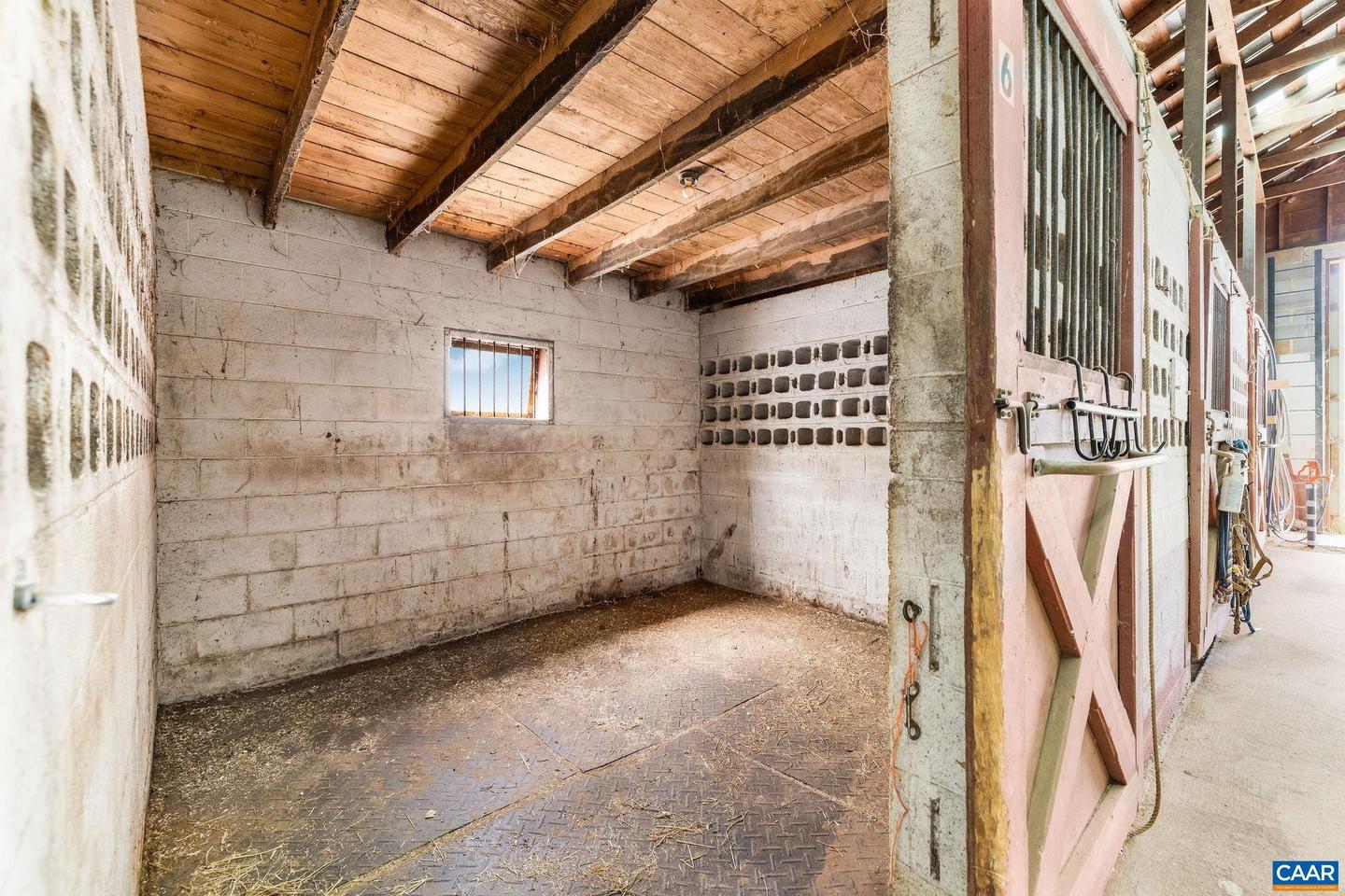2205 S AMHERST HWY, AMHERST, Virginia 24521, 2 Bedrooms Bedrooms, ,3 BathroomsBathrooms,Farm,For sale,2205 S AMHERST HWY,665107 MLS # 665107