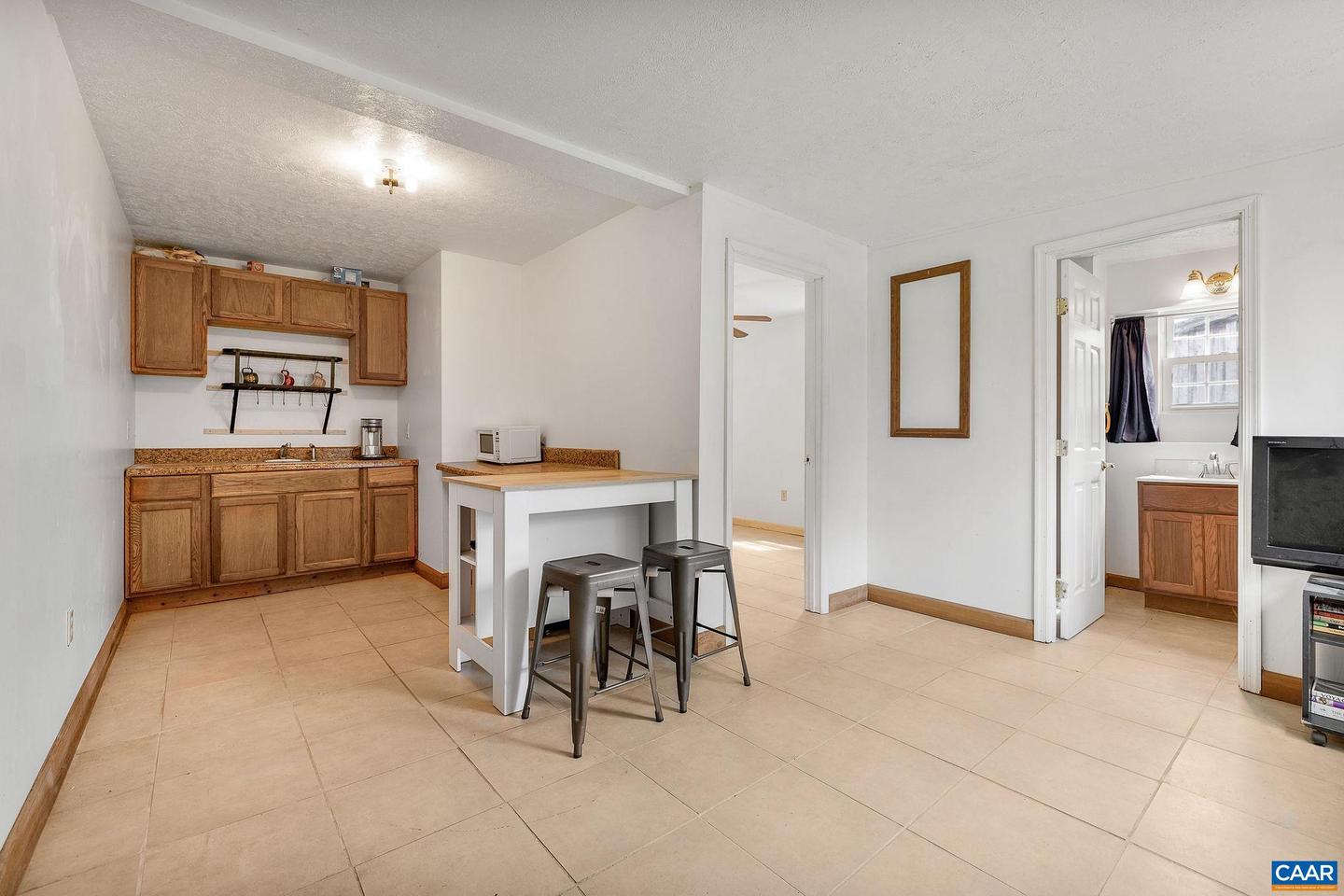 2205 S AMHERST HWY, AMHERST, Virginia 24521, 2 Bedrooms Bedrooms, ,3 BathroomsBathrooms,Farm,For sale,2205 S AMHERST HWY,665107 MLS # 665107