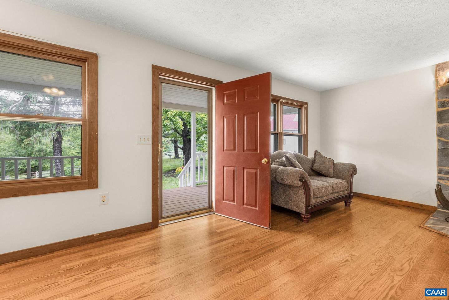2205 S AMHERST HWY, AMHERST, Virginia 24521, 2 Bedrooms Bedrooms, ,3 BathroomsBathrooms,Farm,For sale,2205 S AMHERST HWY,665107 MLS # 665107