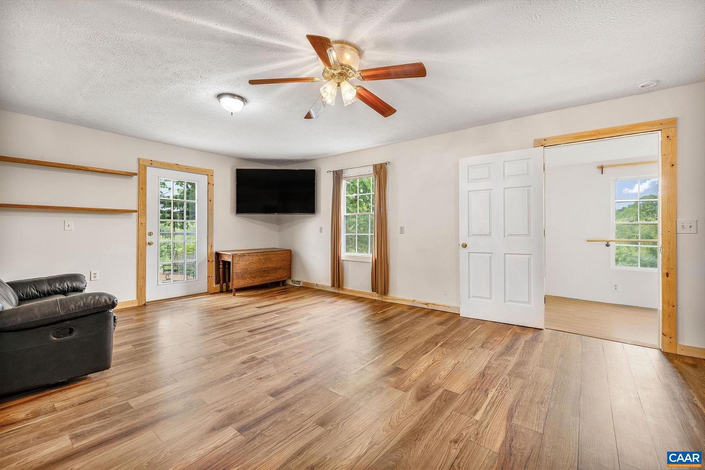 2205 S AMHERST HWY, AMHERST, Virginia 24521, 2 Bedrooms Bedrooms, ,3 BathroomsBathrooms,Farm,For sale,2205 S AMHERST HWY,665107 MLS # 665107