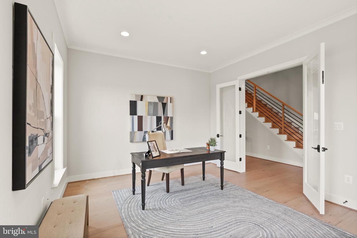 5817 2ND ST S, ARLINGTON, Virginia 22204, 5 Bedrooms Bedrooms, ,4 BathroomsBathrooms,Residential,For sale,5817 2ND ST S,VAAR2053604 MLS # VAAR2053604