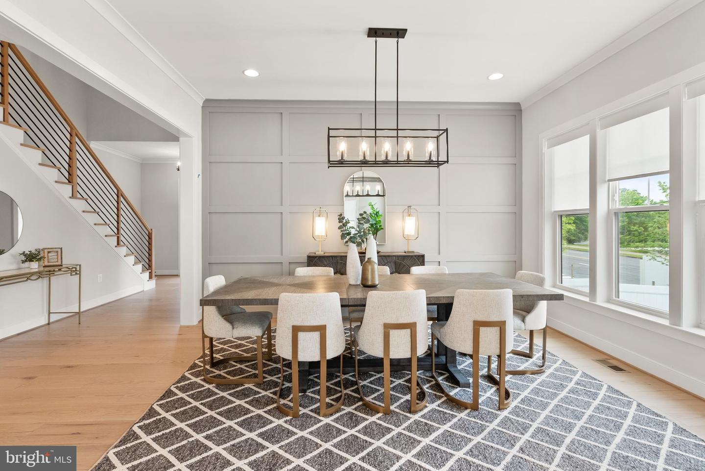 5817 2ND ST S, ARLINGTON, Virginia 22204, 5 Bedrooms Bedrooms, ,4 BathroomsBathrooms,Residential,For sale,5817 2ND ST S,VAAR2053604 MLS # VAAR2053604