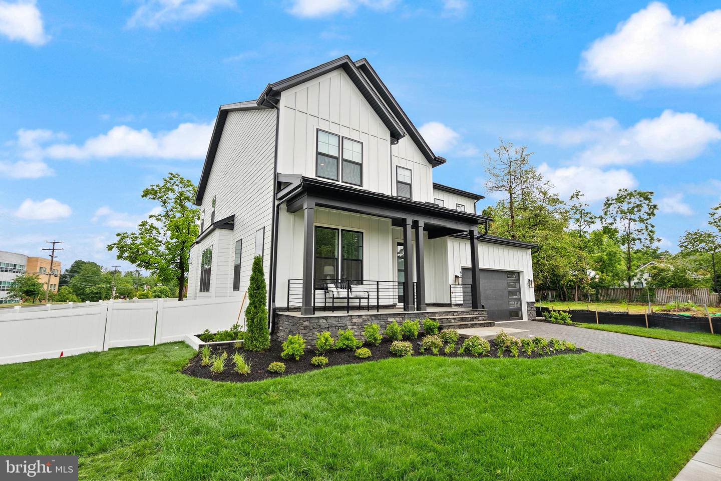 5817 2ND ST S, ARLINGTON, Virginia 22204, 5 Bedrooms Bedrooms, ,4 BathroomsBathrooms,Residential,For sale,5817 2ND ST S,VAAR2053604 MLS # VAAR2053604