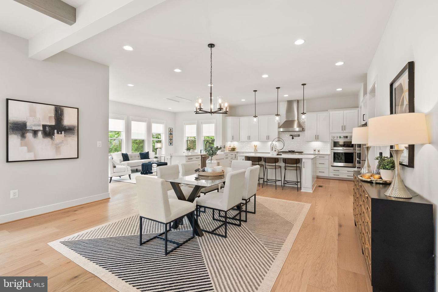5817 2ND ST S, ARLINGTON, Virginia 22204, 5 Bedrooms Bedrooms, ,4 BathroomsBathrooms,Residential,For sale,5817 2ND ST S,VAAR2053604 MLS # VAAR2053604