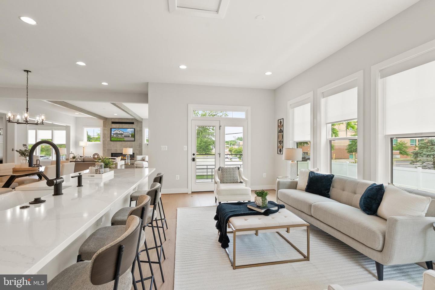 5817 2ND ST S, ARLINGTON, Virginia 22204, 5 Bedrooms Bedrooms, ,4 BathroomsBathrooms,Residential,For sale,5817 2ND ST S,VAAR2053604 MLS # VAAR2053604
