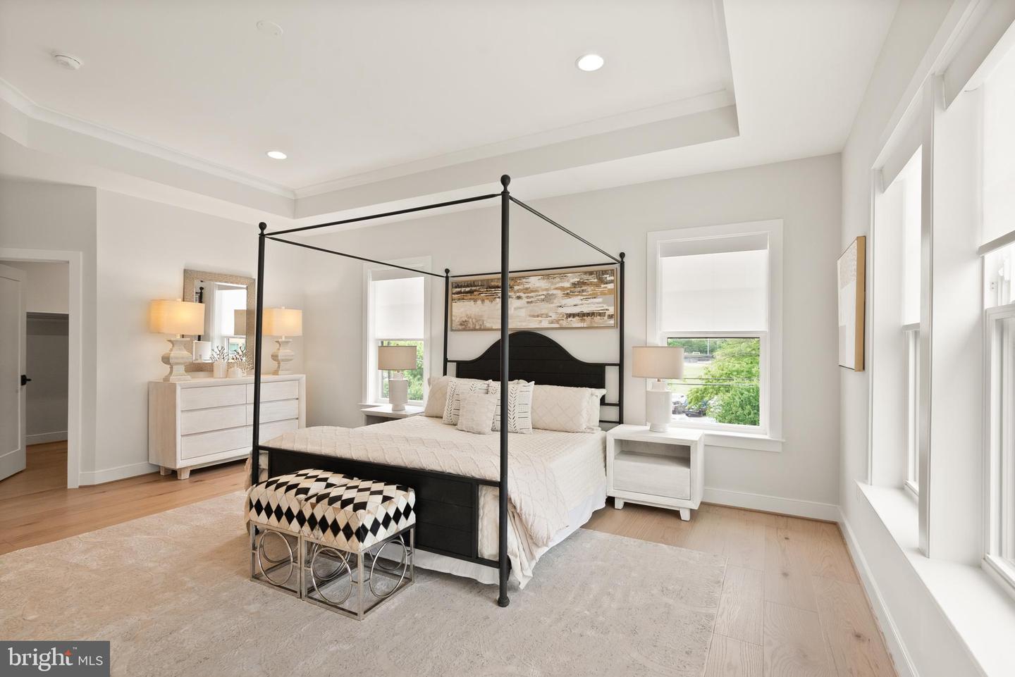5817 2ND ST S, ARLINGTON, Virginia 22204, 5 Bedrooms Bedrooms, ,4 BathroomsBathrooms,Residential,For sale,5817 2ND ST S,VAAR2053604 MLS # VAAR2053604