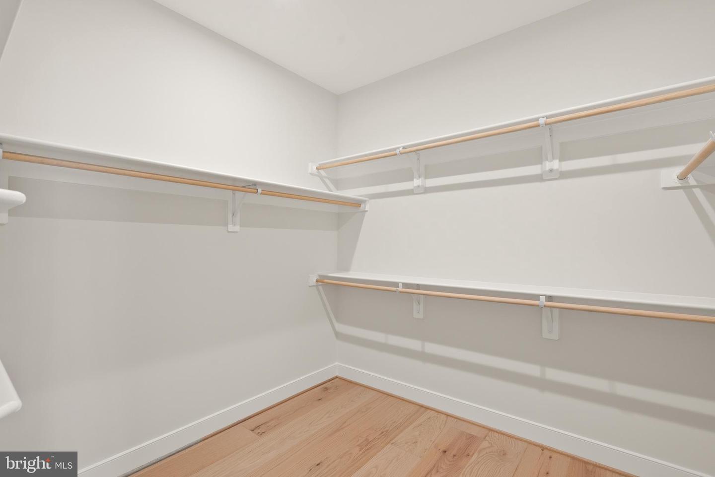 5817 2ND ST S, ARLINGTON, Virginia 22204, 5 Bedrooms Bedrooms, ,4 BathroomsBathrooms,Residential,For sale,5817 2ND ST S,VAAR2053604 MLS # VAAR2053604