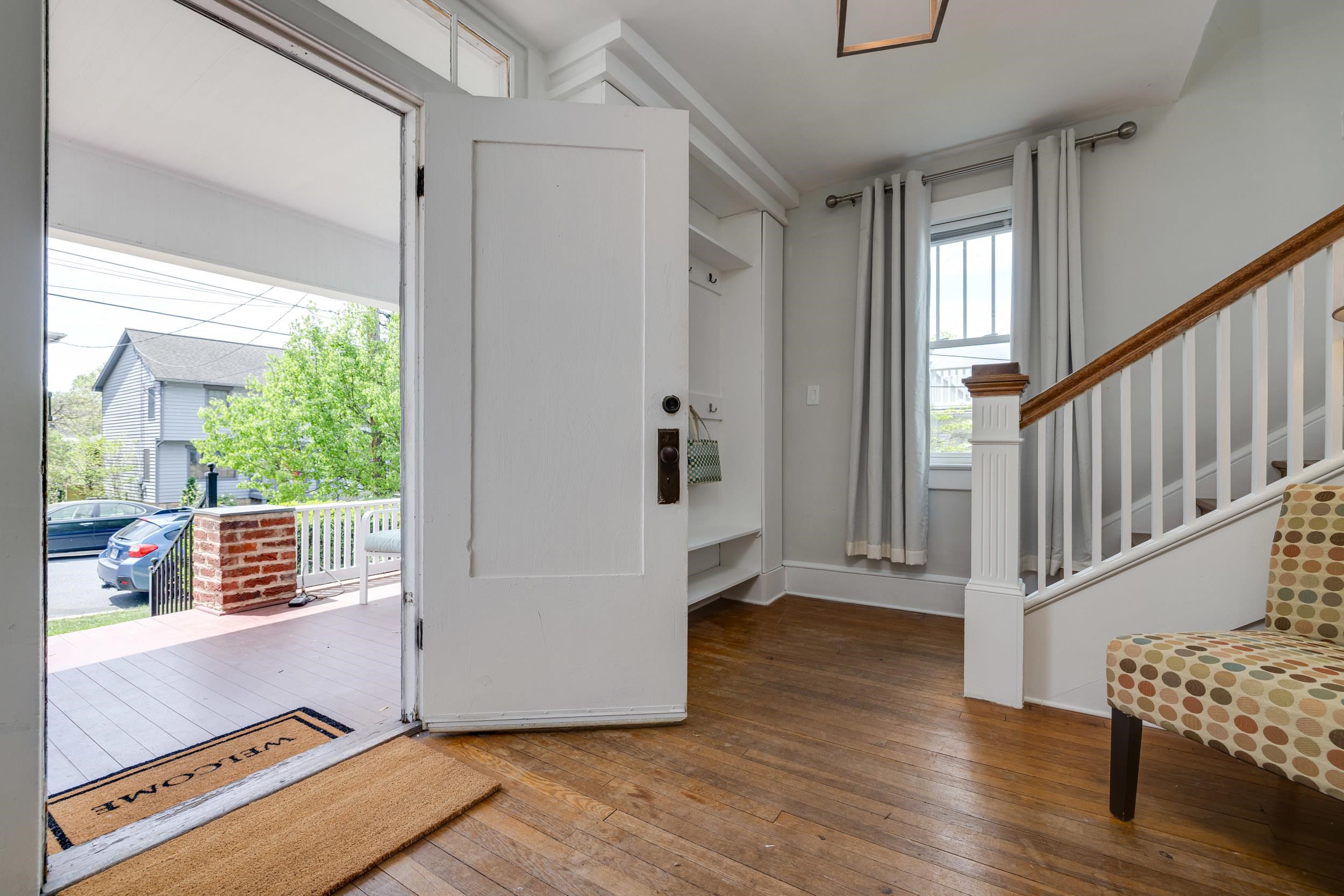 240 W VIEW ST, HARRISONBURG, Virginia 22801, 3 Bedrooms Bedrooms, ,2 BathroomsBathrooms,Residential,240 W VIEW ST,663572 MLS # 663572