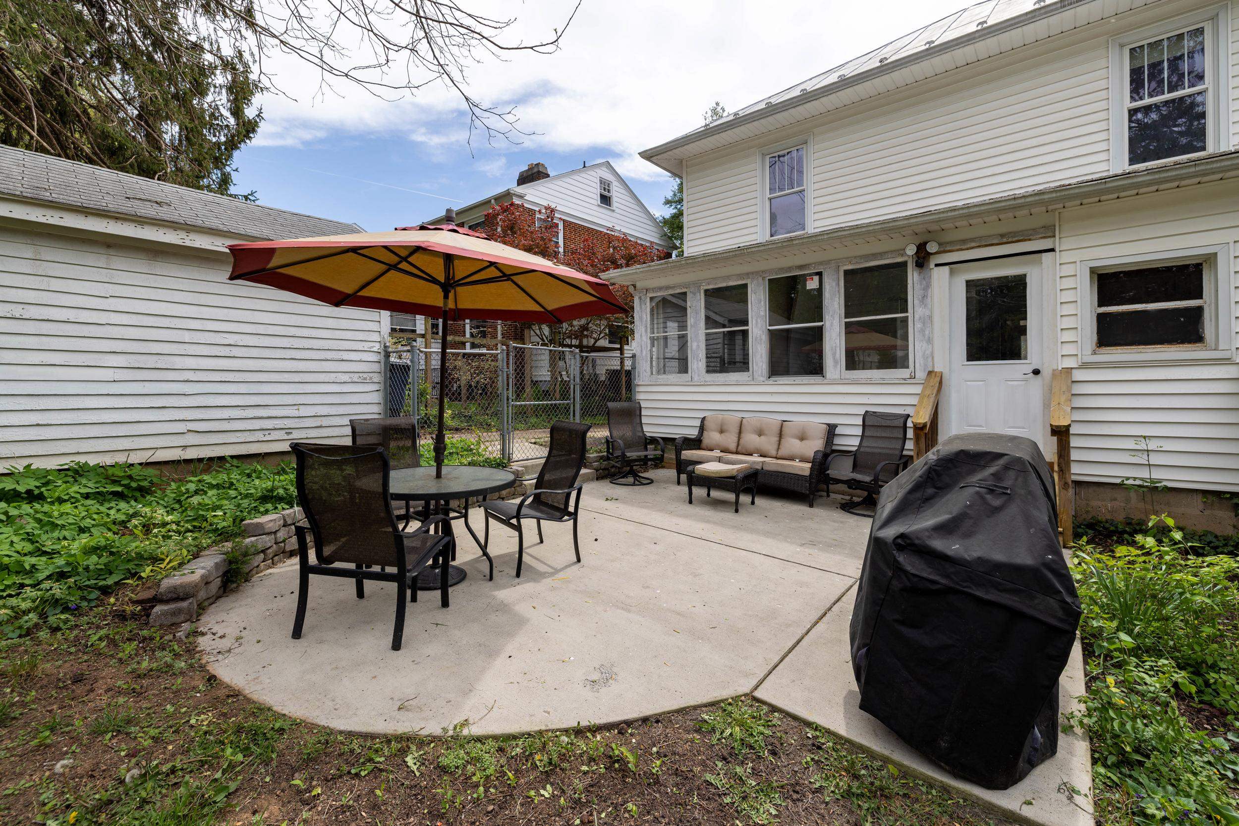 240 W VIEW ST, HARRISONBURG, Virginia 22801, 3 Bedrooms Bedrooms, ,2 BathroomsBathrooms,Residential,240 W VIEW ST,663572 MLS # 663572