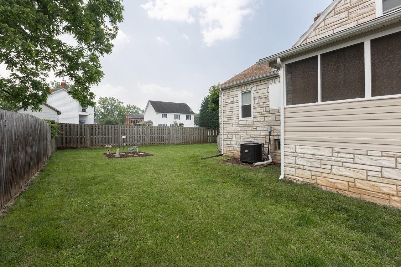 310 E SPOTSWOOD AVE, ELKTON, Virginia 22827, 3 Bedrooms Bedrooms, ,1 BathroomBathrooms,Residential,310 E SPOTSWOOD AVE,665284 MLS # 665284
