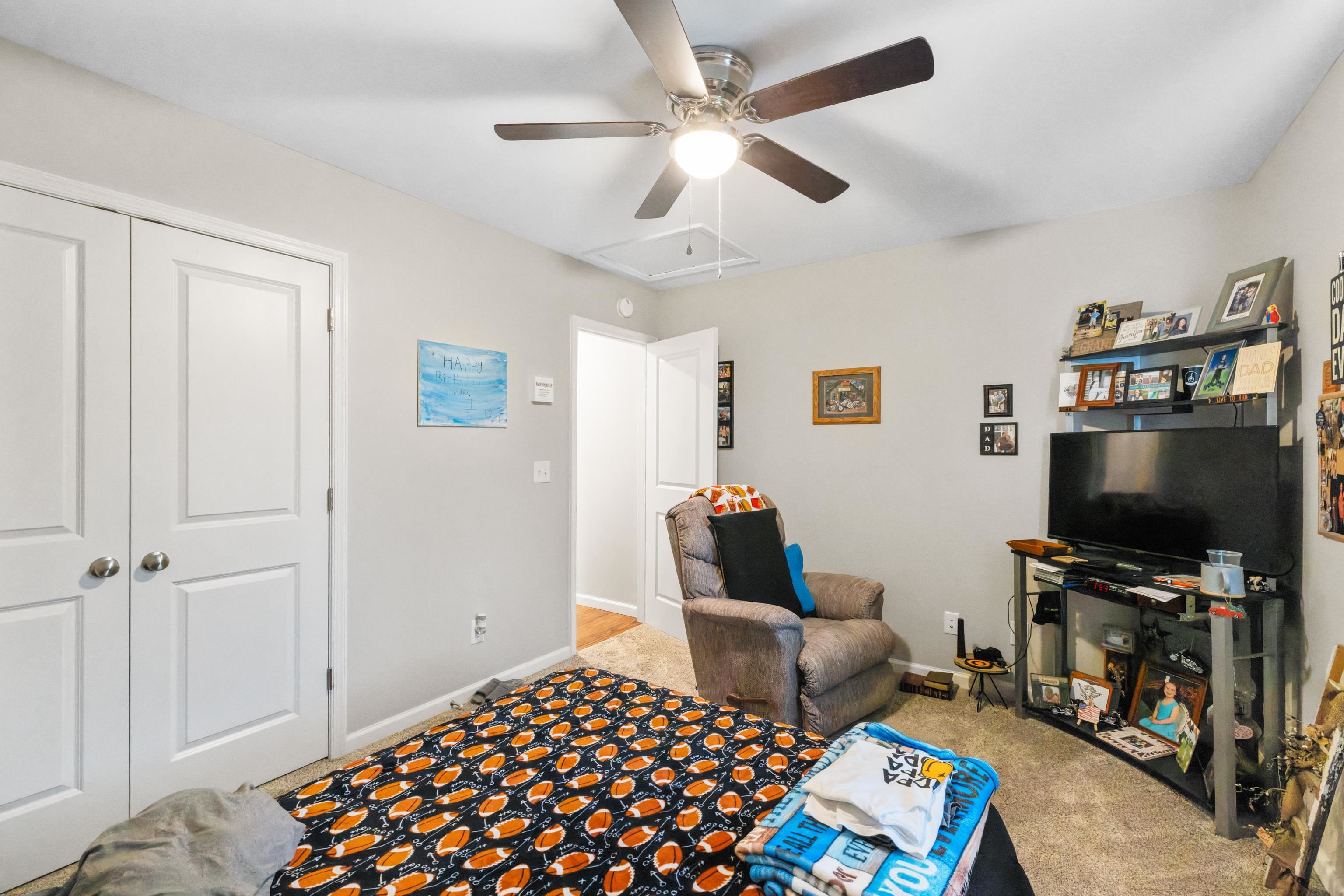 300 8TH ST, GROTTOES, Virginia 24441, 3 Bedrooms Bedrooms, ,2 BathroomsBathrooms,Residential,300 8TH ST,665288 MLS # 665288